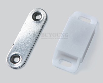 Semiconductor magnetic catch